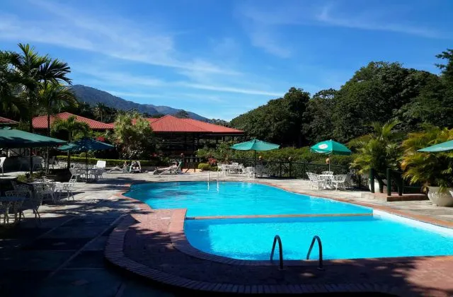 Jarabacoa River Club piscina